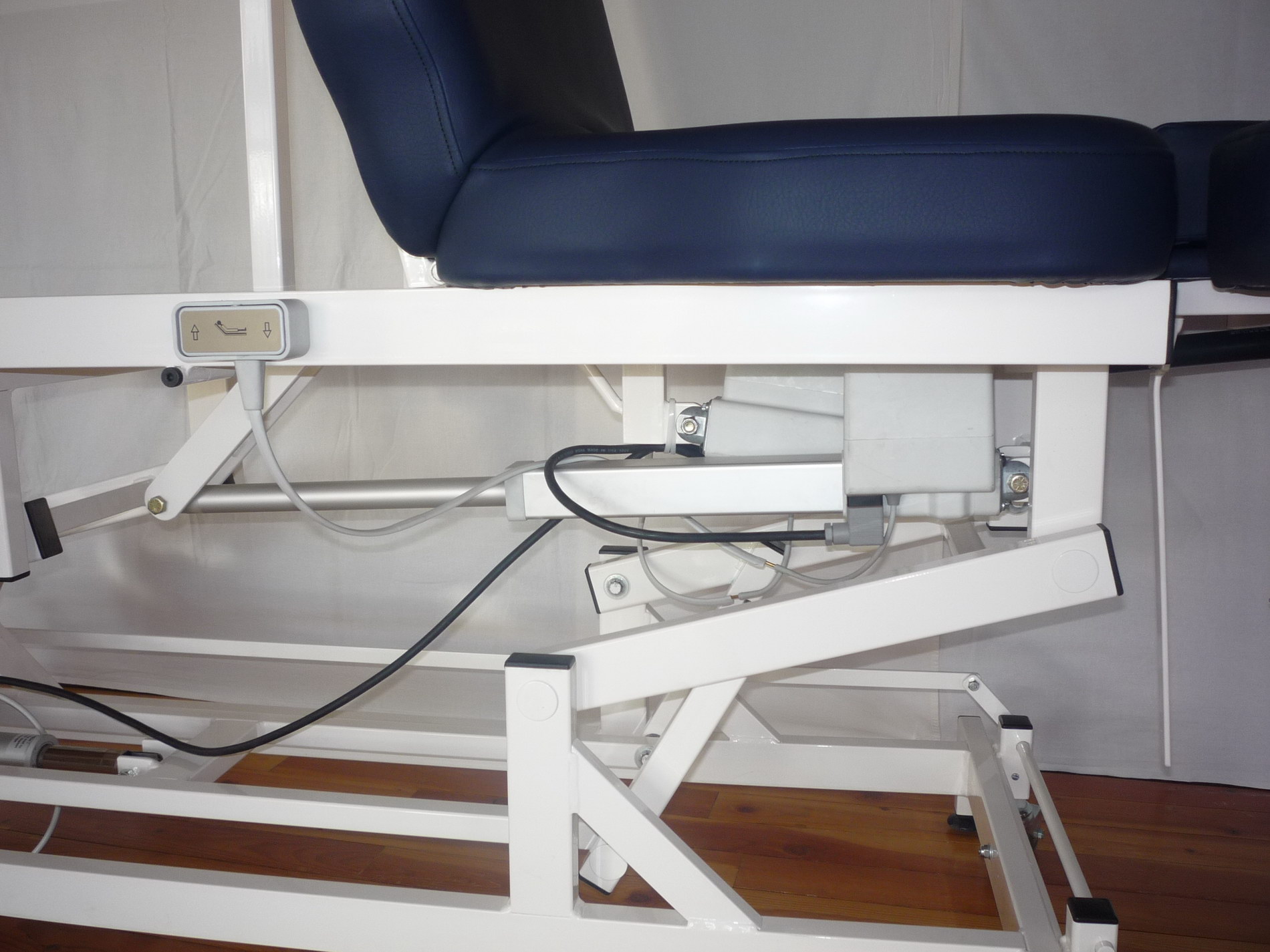 Motor support for tiltback